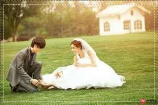 1532332591144973.png Follow me to learn PS Day 01: How to add border effects to photos