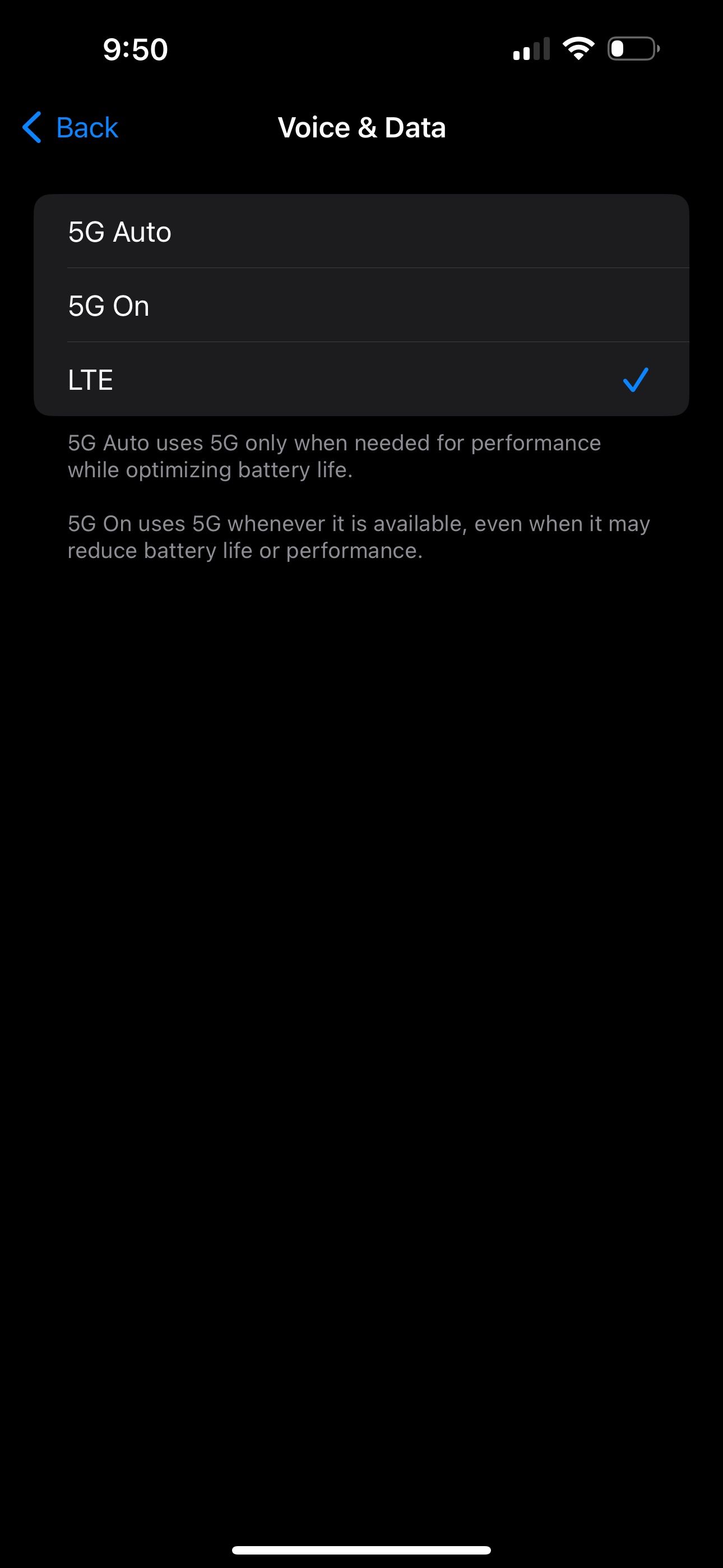 6 Potential Fixes for an iPhone Showing