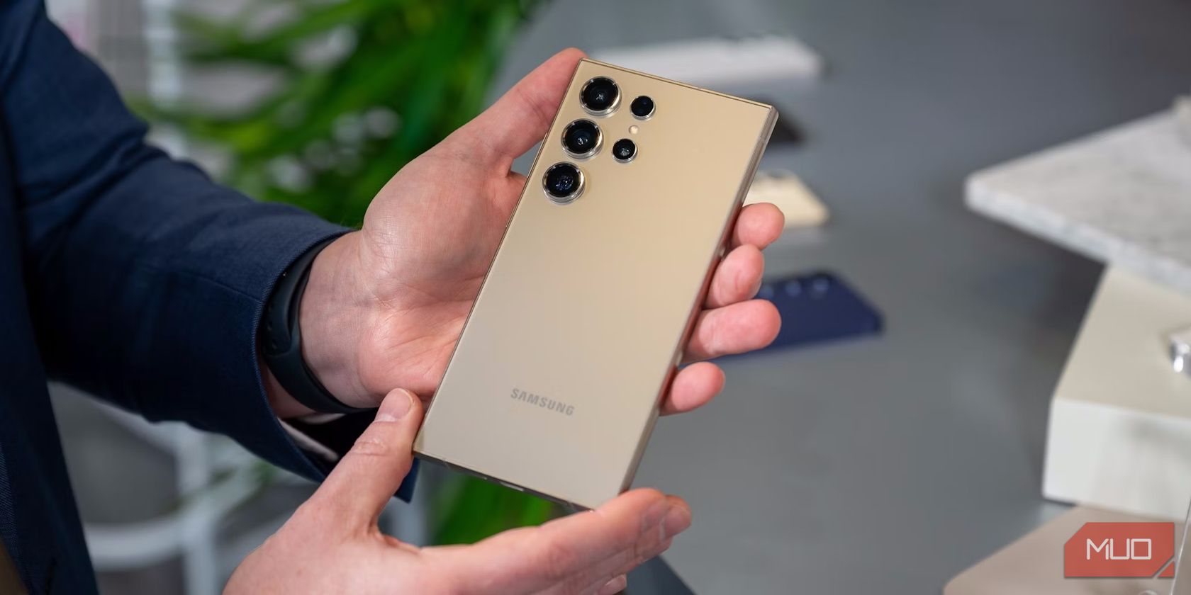 What's the Difference Between Samsung and Android Phones?
