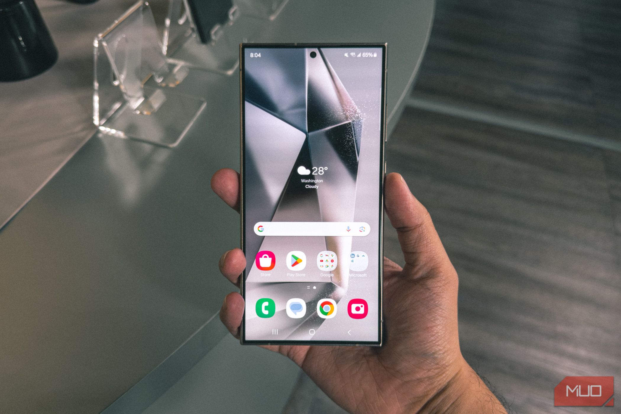 Galaxy S24 Ultra vs. Pixel 8 Pro: Which Android Flagship Is Better?