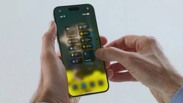 iOS18 제어 센터의 새로운 기능