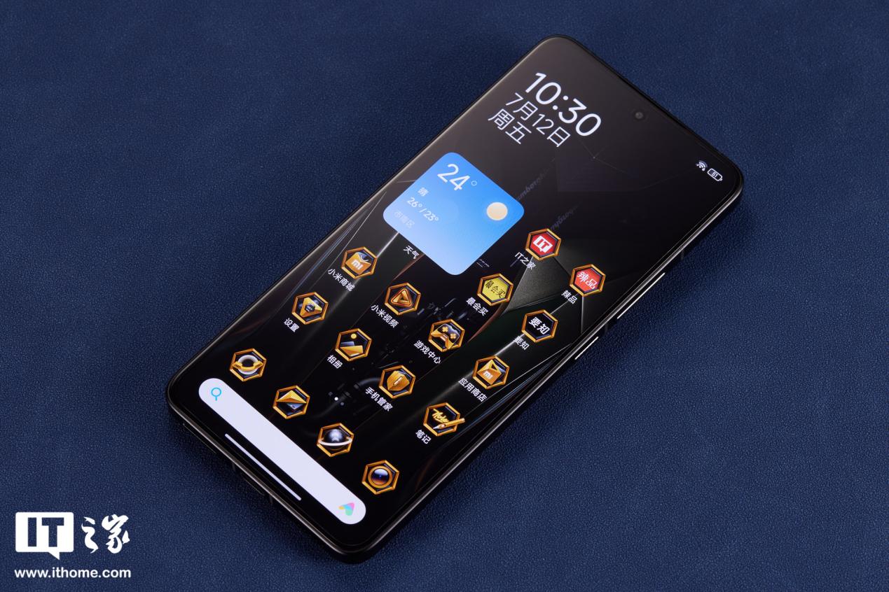 Redmi K70 至尊冠军版手机图赏:兰博基尼联名,彰显速度和激情