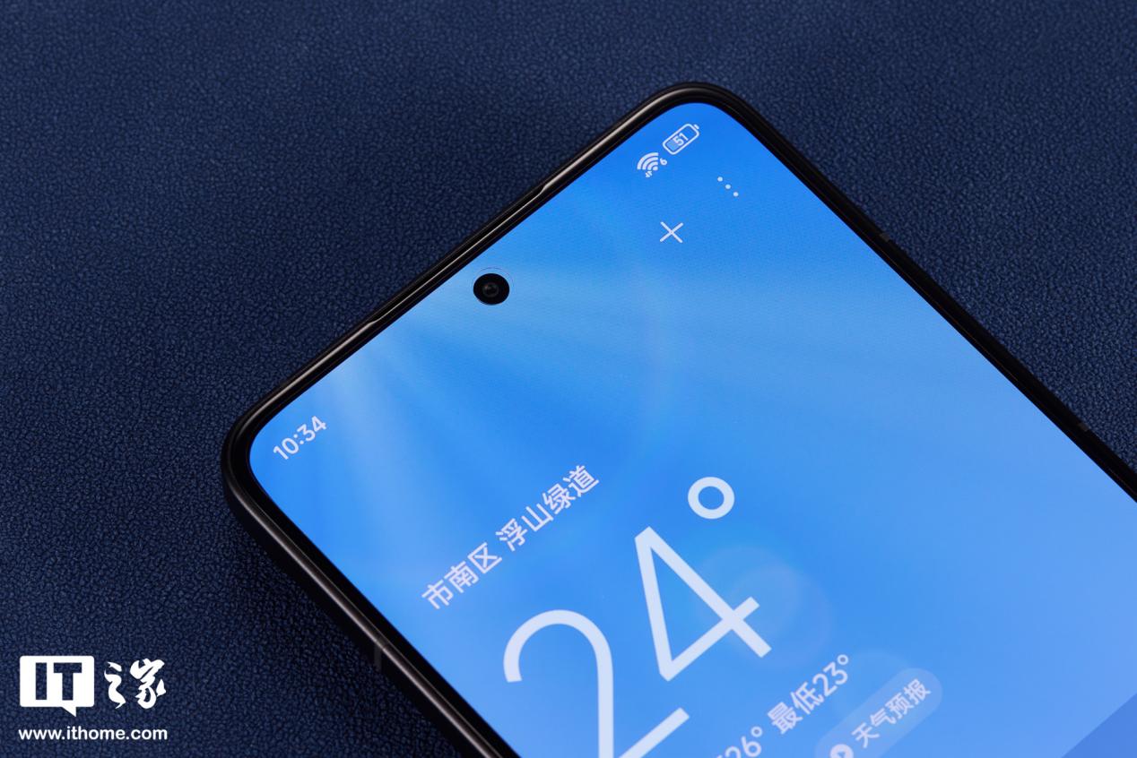 Redmi K70 至尊冠军版手机图赏:兰博基尼联名,彰显速度和激情