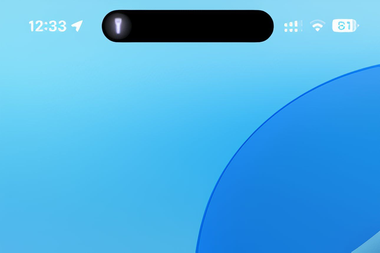 iOS 18's New Flashlight Is a Perfect Example of What I Love About Apple