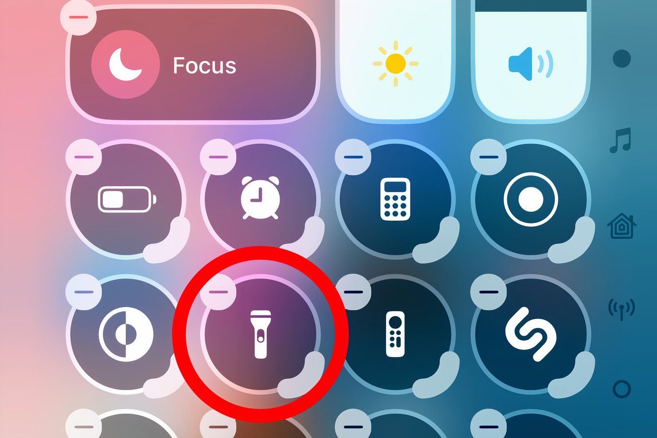 iOS 18's New Flashlight Is a Perfect Example of What I Love About Apple