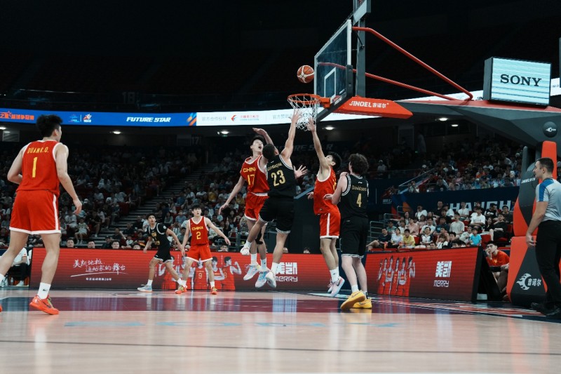 Powered by Sony Technology and Entertainment, the 2024 Shanghai Tomorrow Stars Basketball Championship ended wonderfully