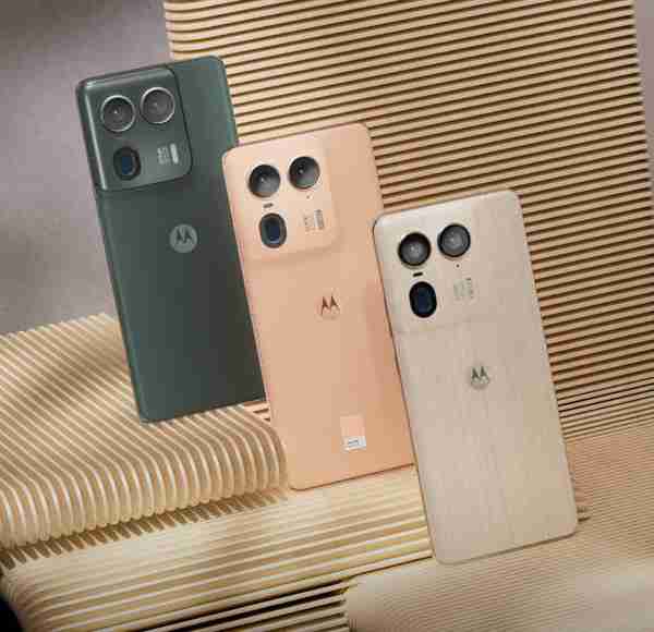 联想首款AI手机moto X50 Ultra即将发布 设计很有想法