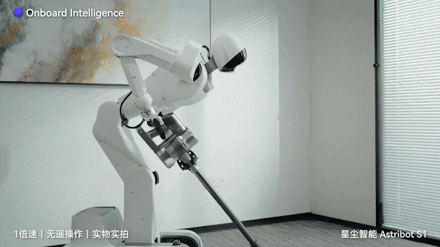 At the World Robot Conference, this domestic robot carrying the hope of future elderly care was surrounded