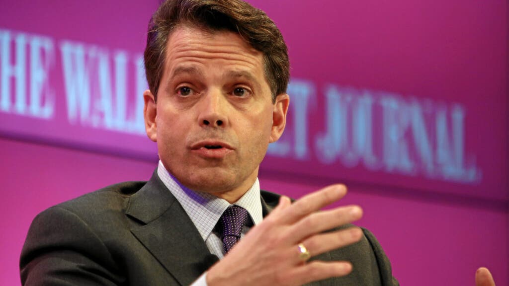 Bitcoin Slips Below K As AI Tokens Surge; Anthony Scaramucci Says It's Still 'An Early-Adopting Technology'