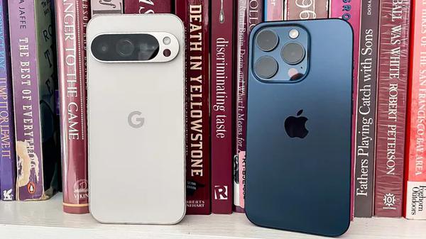 The two major flagships of Apple and Google lost in a seven-round showdown with the iPhone 15 Pro by 4 points