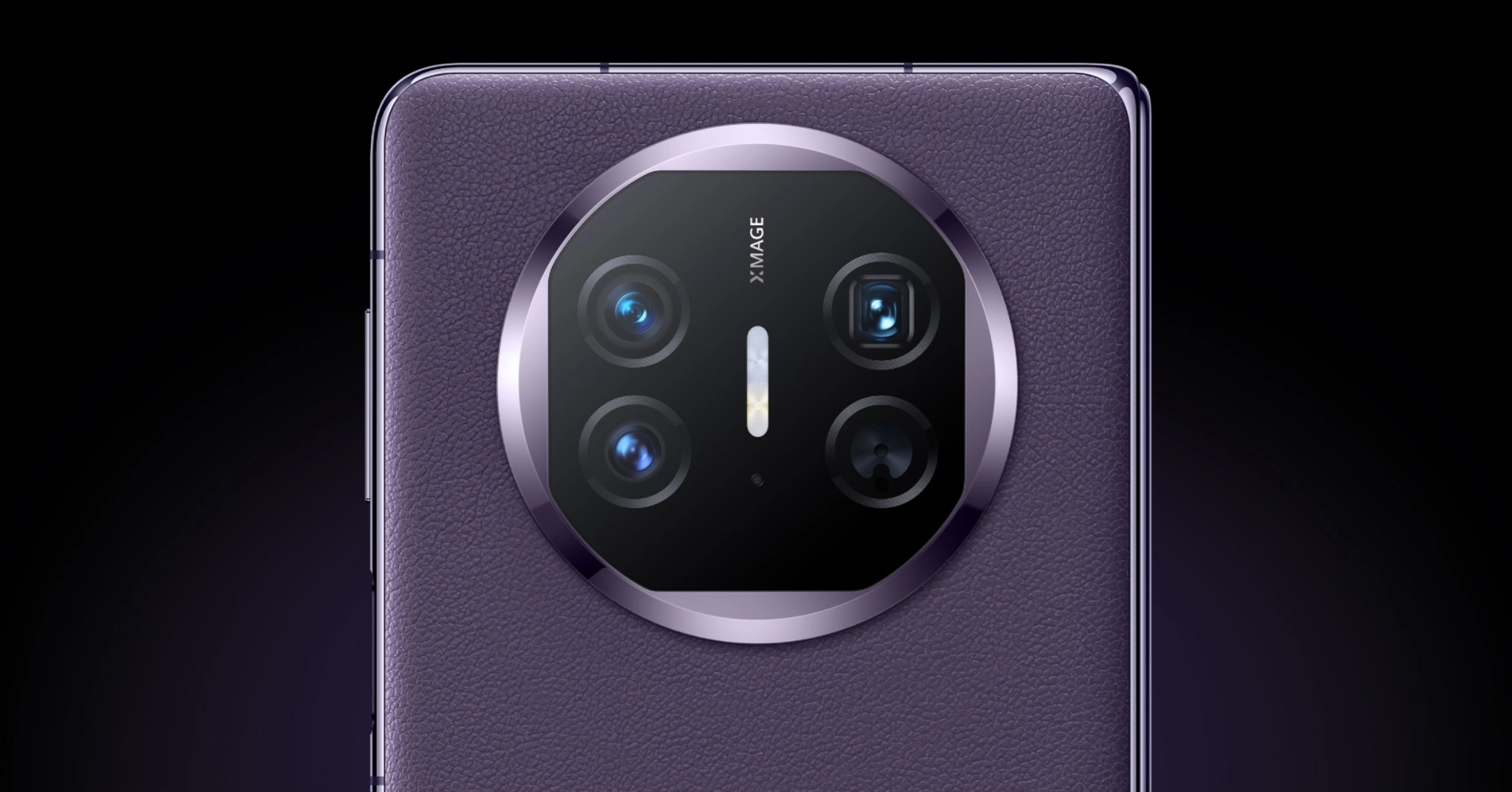 华为发布会主动「撞车」苹果，三折手机能否单挑iPhone 16？