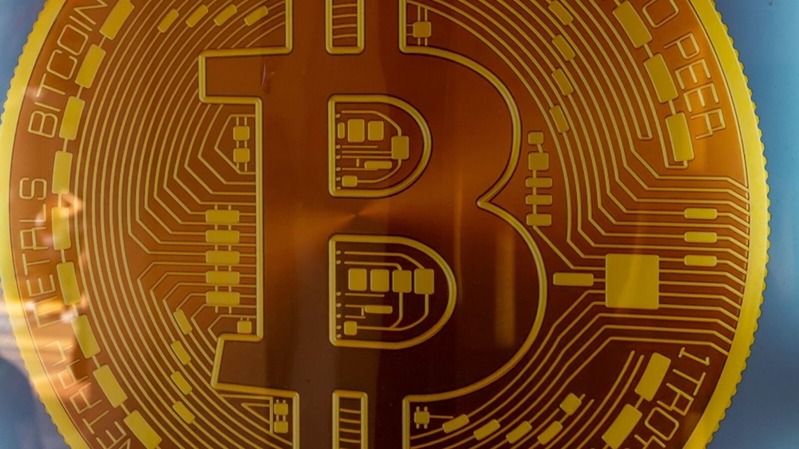 Bitcoin Slips as Traders React to US Presidential Debate