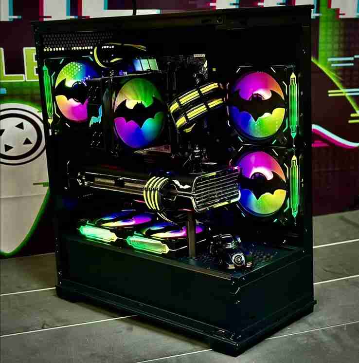 The Dark Knight rises again as a custom PC build