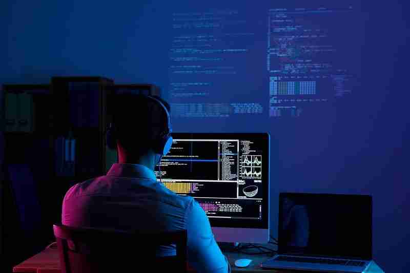 DEV Community: Best Dev Stacks to Learn in 5