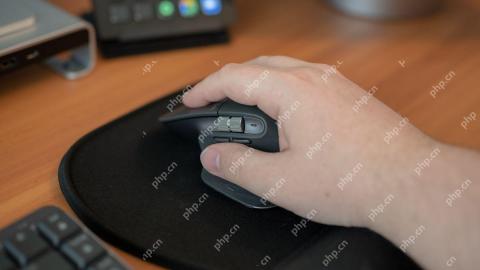 为什么这款Logitech鼠标在每个技术人员的桌子上?