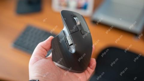 为什么这款Logitech鼠标在每个技术人员的桌子上?
