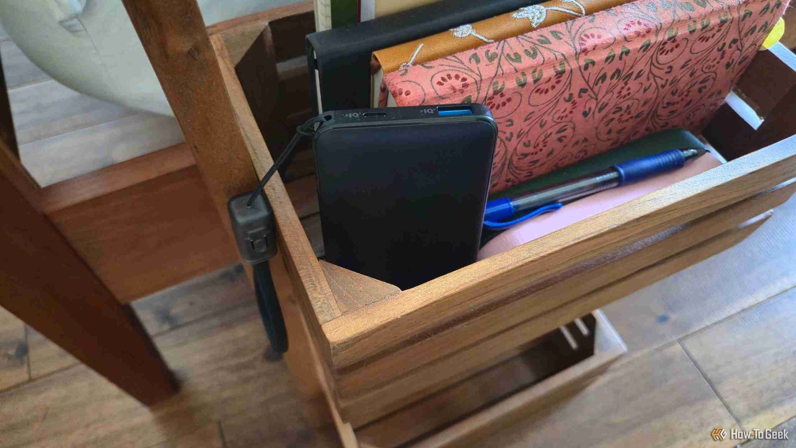 Why I Leave Phone Power Banks In Every Room of My Home