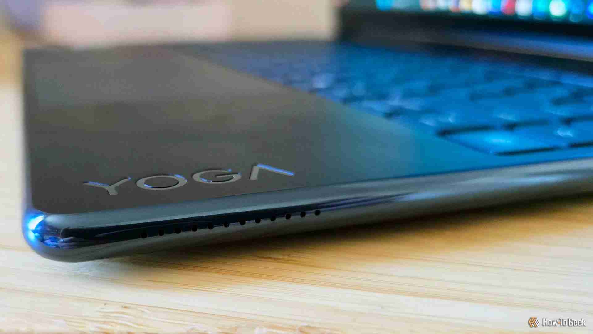 Lenovo Yoga 9i 2-in-1 Gen 10 Aura Edition Review: A Solid, Well-Rounded Laptop