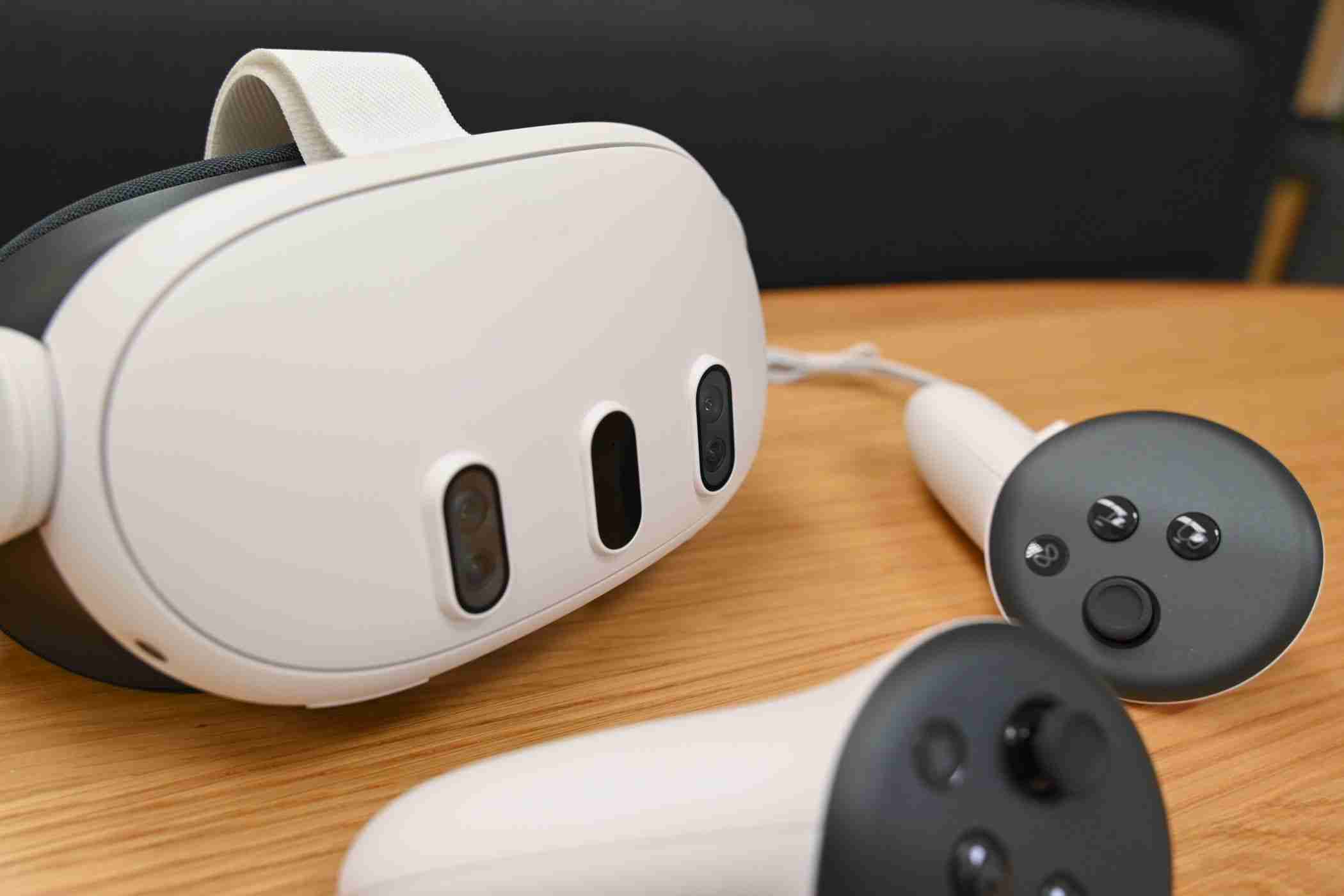 I'll Never Go Back to the Wired Versions of These 7 Gadgets