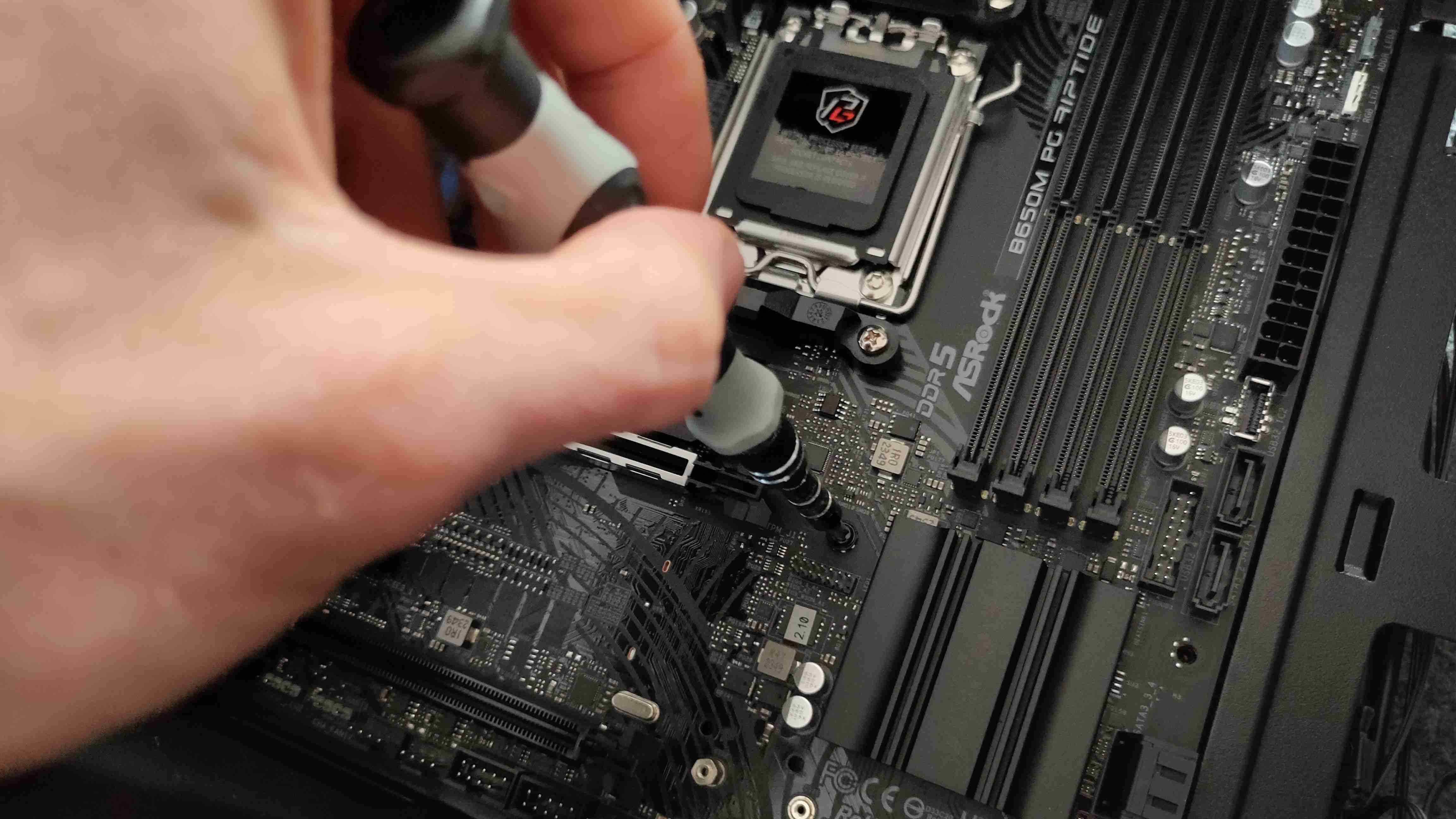 How to Buy Used Computer Hardware Without Getting Scammed