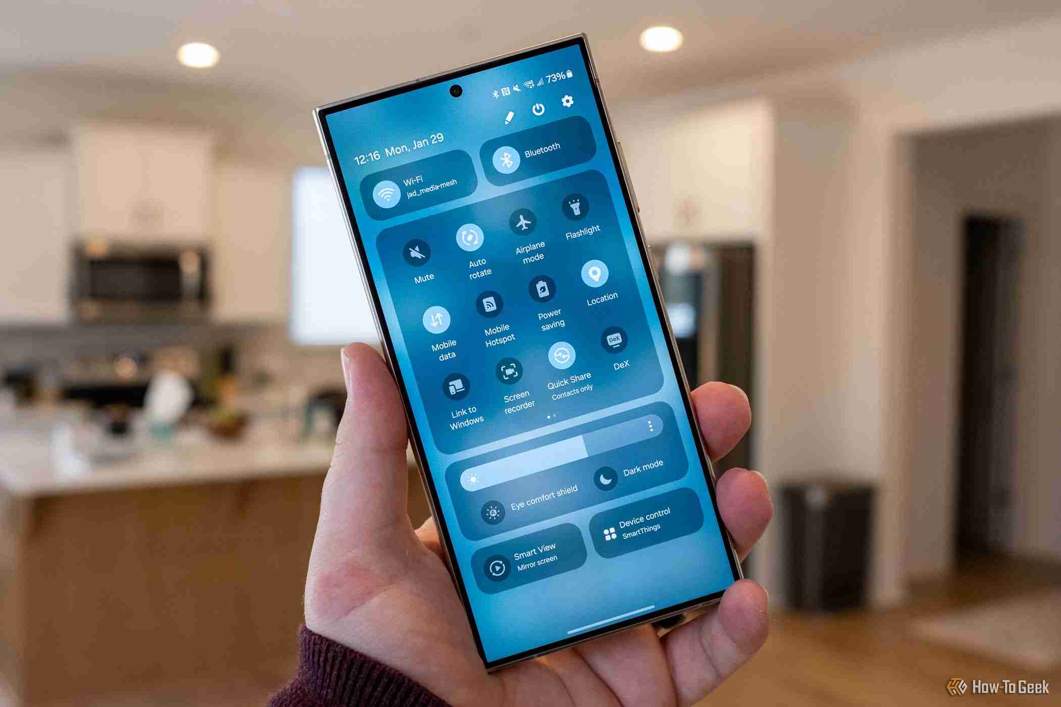 Samsung's One UI Made Me Fall Out of Love With Stock Android