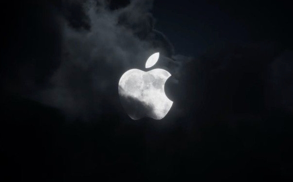 What is the difference between iCloud and iCloud Drive?