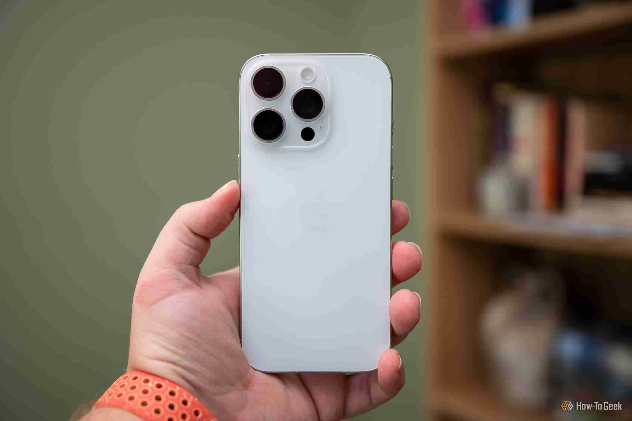 Pixel 10 Pro vs iPhone 16 Pro: Tensor G5 bagus, tetapi Apple A18 Pro lebih baik