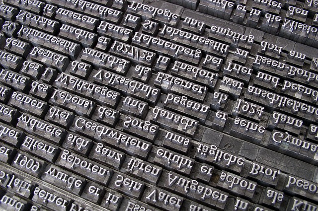 typescript用什么语言写的