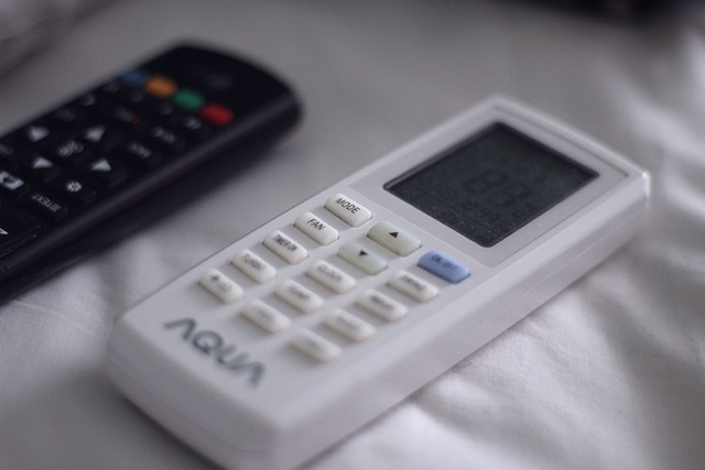 格力空调遥控器热风怎么调