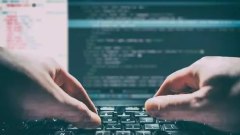Erstklassige Programmierer verlassen sich auf Mathematik, zweitklassige Programmierer verlassen sich auf Algorithmen, und der Blick auf das untere Ende und das obere Ende ist schwarze Magie! Netizen: Ich bin Qiliu und verlasse mich auf das Kopieren