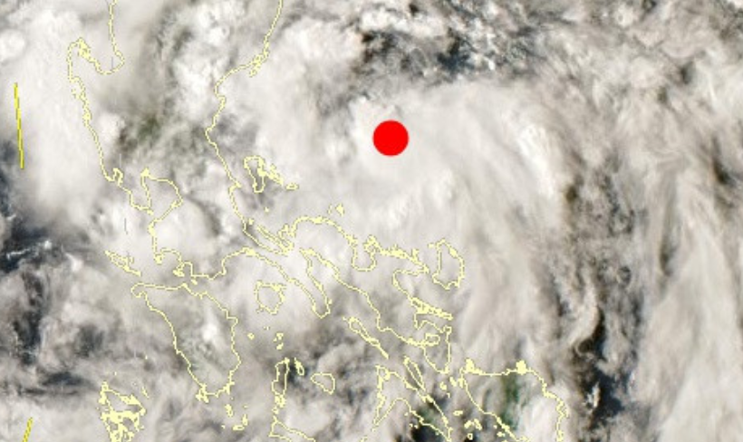 华南可能台风二连击了! 太平洋的云团逐渐活跃,17号台风米娜和18号台风桦加沙要相继生成。