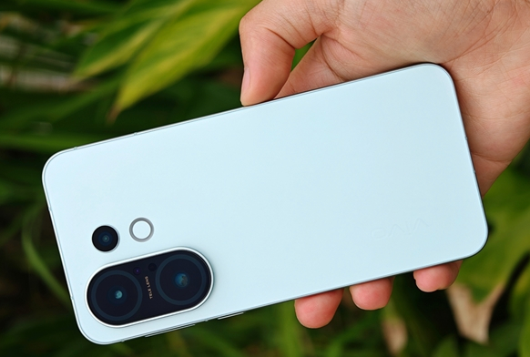 vivo s50 pro mini曝光:全球首款骁龙8 Gen5小屏旗舰! - php中文网