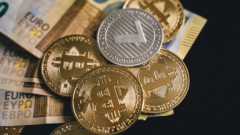 Apakah yuran tersembunyi di platform dagangan? Bayaran Tersembunyi Mengira Platform Perdagangan Utama