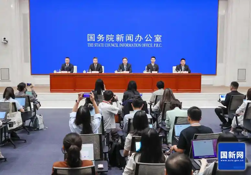 “十四五”能源高质量发展成就斐然，我国建成全球最大电动汽车充电网络