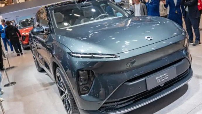 全新蔚来ES8发生交通事故,官方回应:非辅助驾驶状态