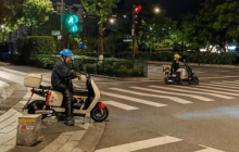 多地干部开始送外卖快递是怎么回事？详情介绍