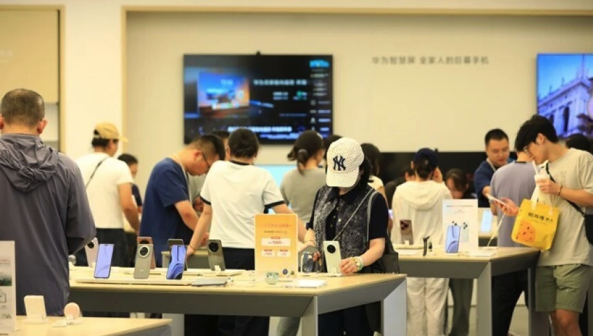 手机厂商的“芯事”:新款集体涨价,高价内存成“拦路虎”