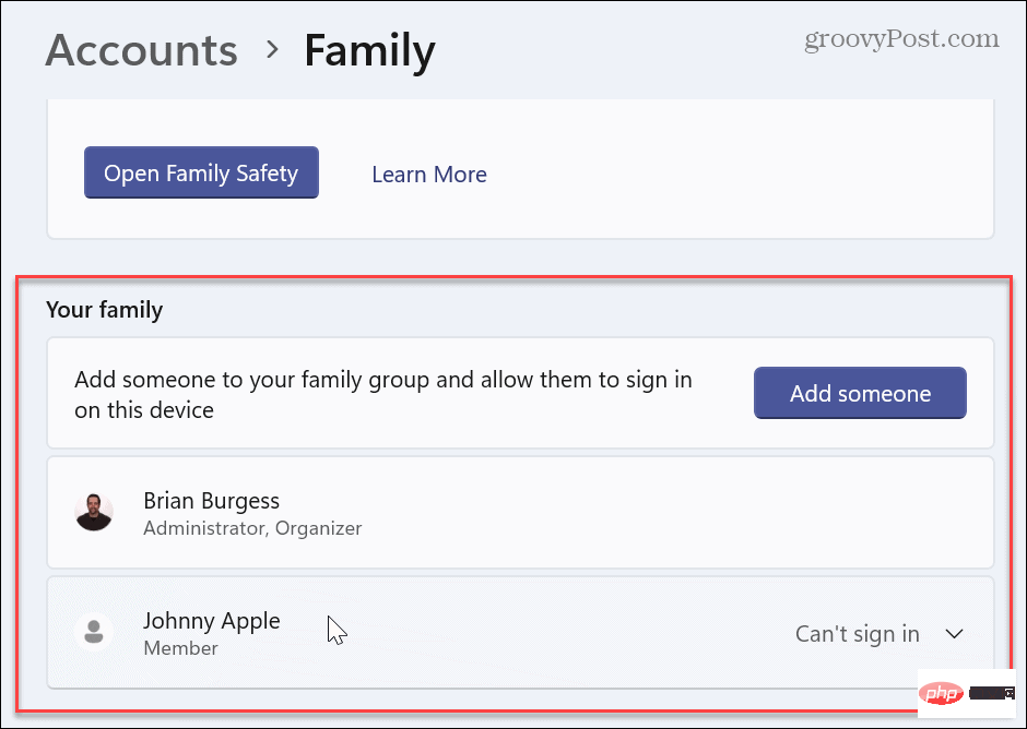 4-view-family-group-members