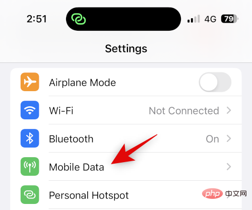 如何在 iPhone 上隐藏联系人