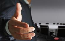 如何使用scikit-learn为PyTorch模型进行超参数网格搜索？