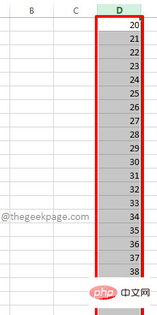 如何在 Microsoft Excel 中使用填充系列自动填充顺序数据