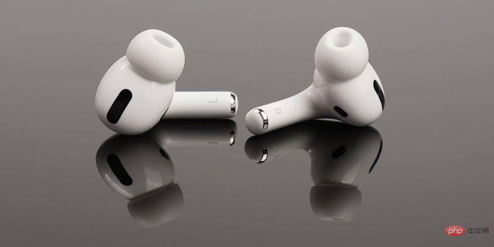 AirPods vs AirPods Pro：2022 年你应该买哪款无线耳机？
