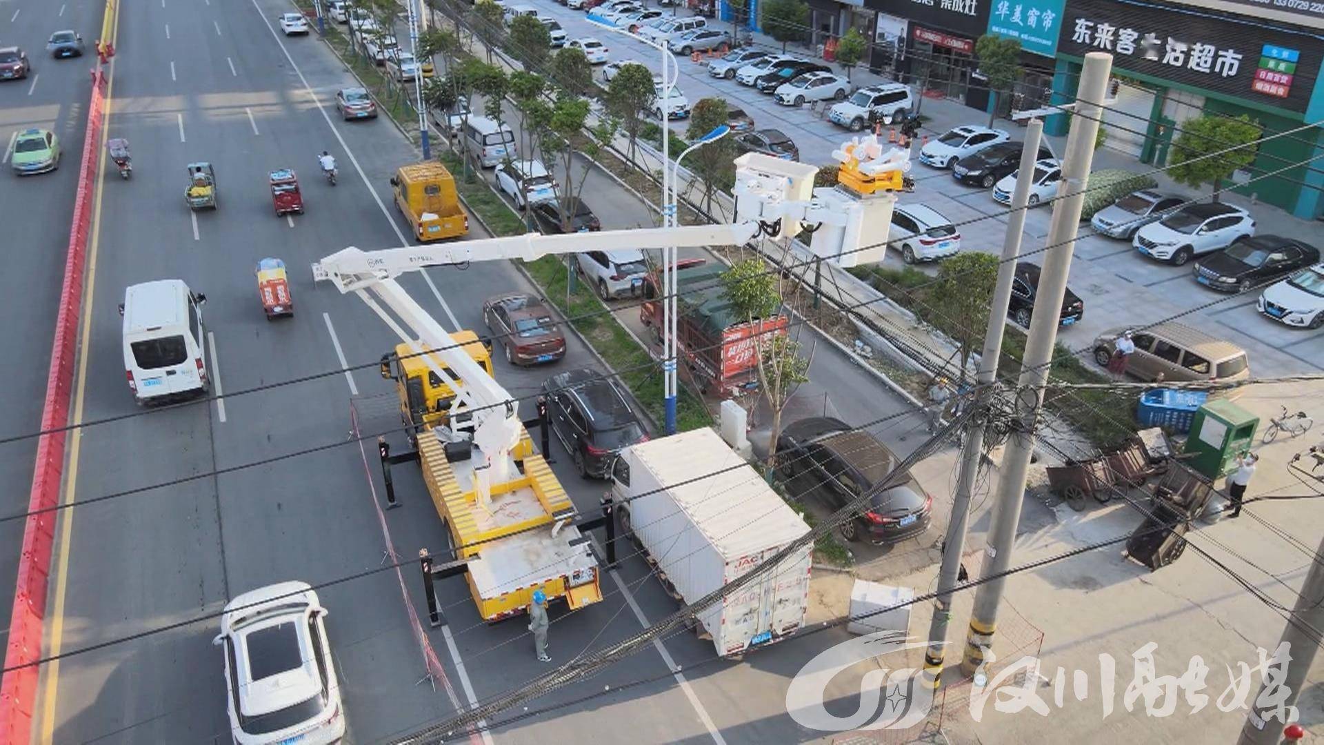 机器人上岗 国网汉川市供电公司迎来新“员工”