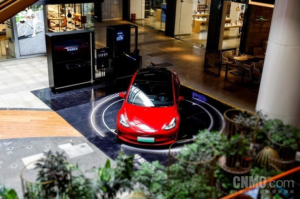 信息自由时代的挑战:特斯拉公司维护名誉权取得胜利