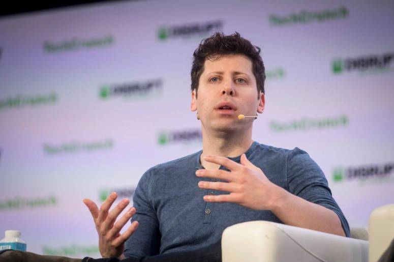 OpenAI CEO 阿尔特曼到访日本，对全球 AI 协调合作表示乐观