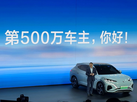 腾势N7:智能驾驶功能迎来新升级