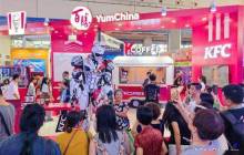 东博会上的餐饮企业展厅亮点：机器人制作冰淇淋