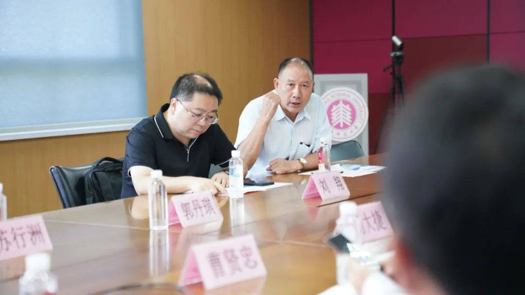 星球研发 | 青少年人工智能教育主题研讨会召开，赋能Python AI新课程！