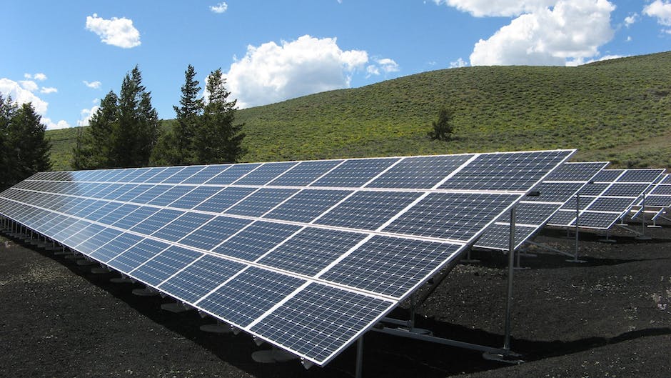 国家能源局数据显示：1-10 月份太阳能发电装机容量增长 47%，达到约 5.4 亿千瓦