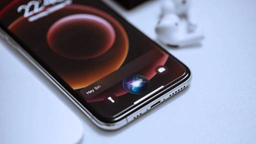 在 iphone 上如何利用 siri 进行操作